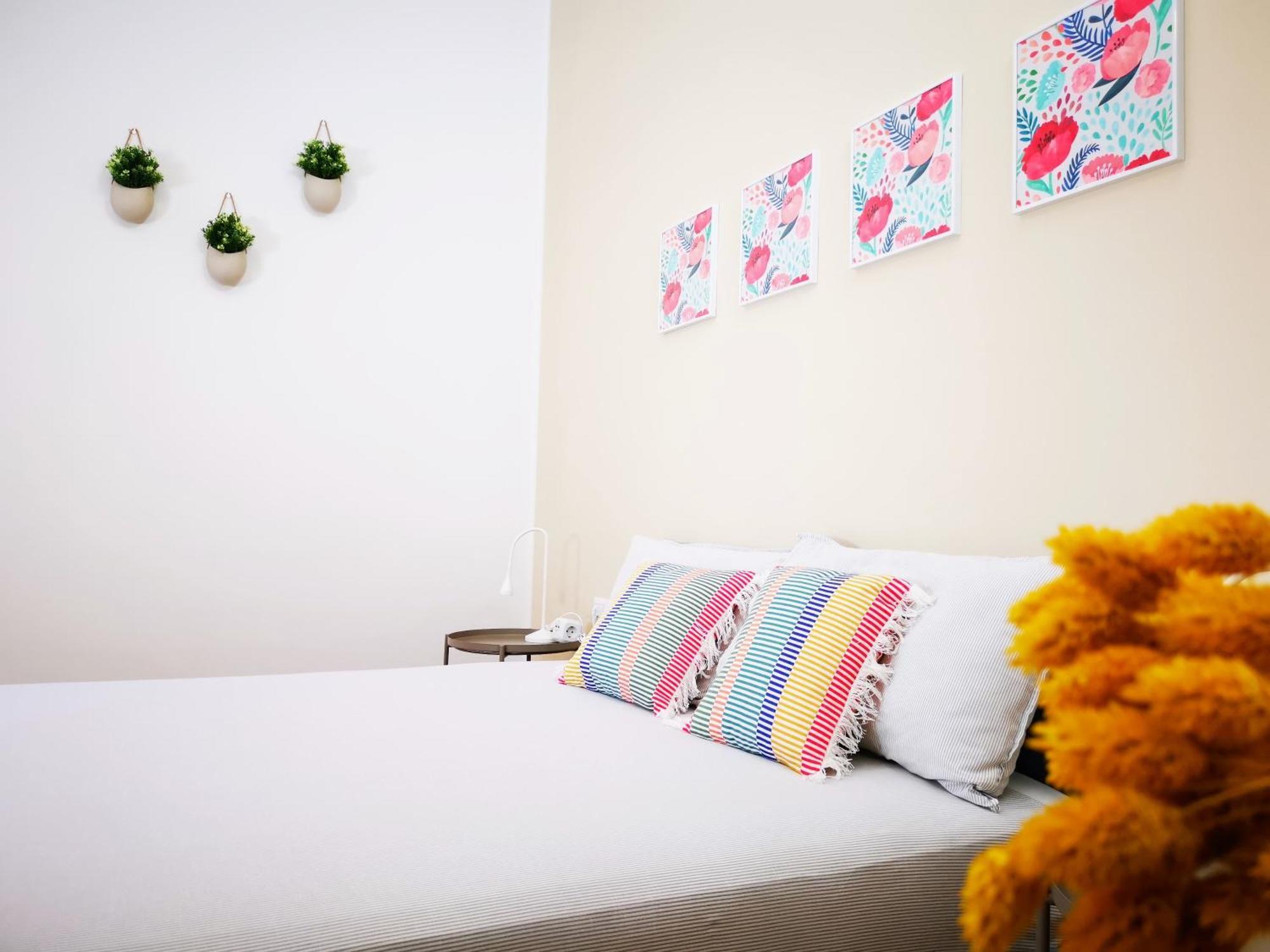 Spacious Apartment 50 Meters From The Metro Milan Bagian luar foto